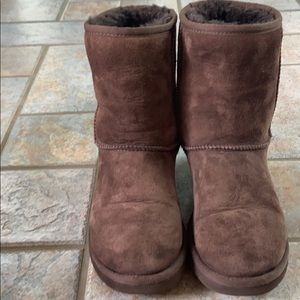 Brien Classic Suede Uggs size 7 GUC